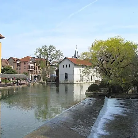 Icone - Szálloda Annecy